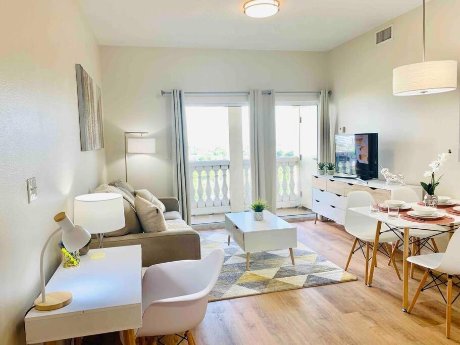 Walking Distance From Universal One Bedroom Resort Orlando Exterior photo